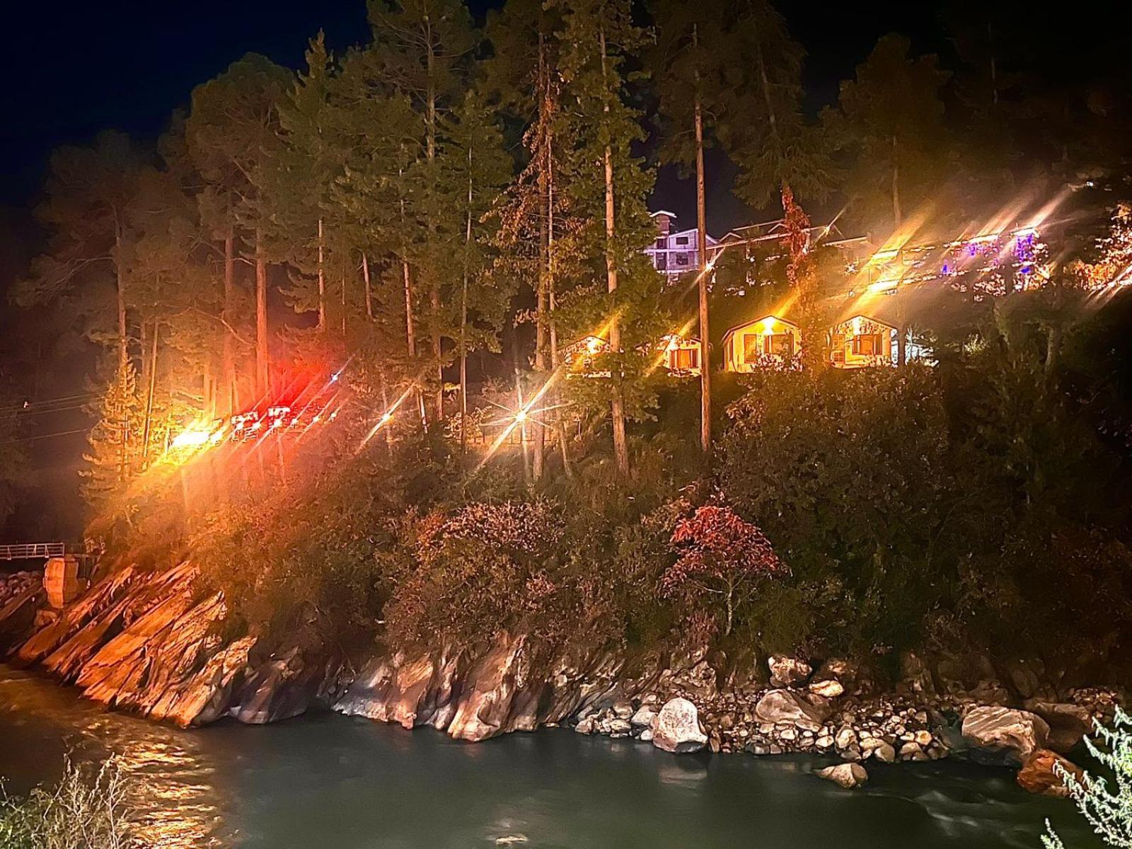 Ahava Kasol Riverside Cafe And Cottages エクステリア 写真