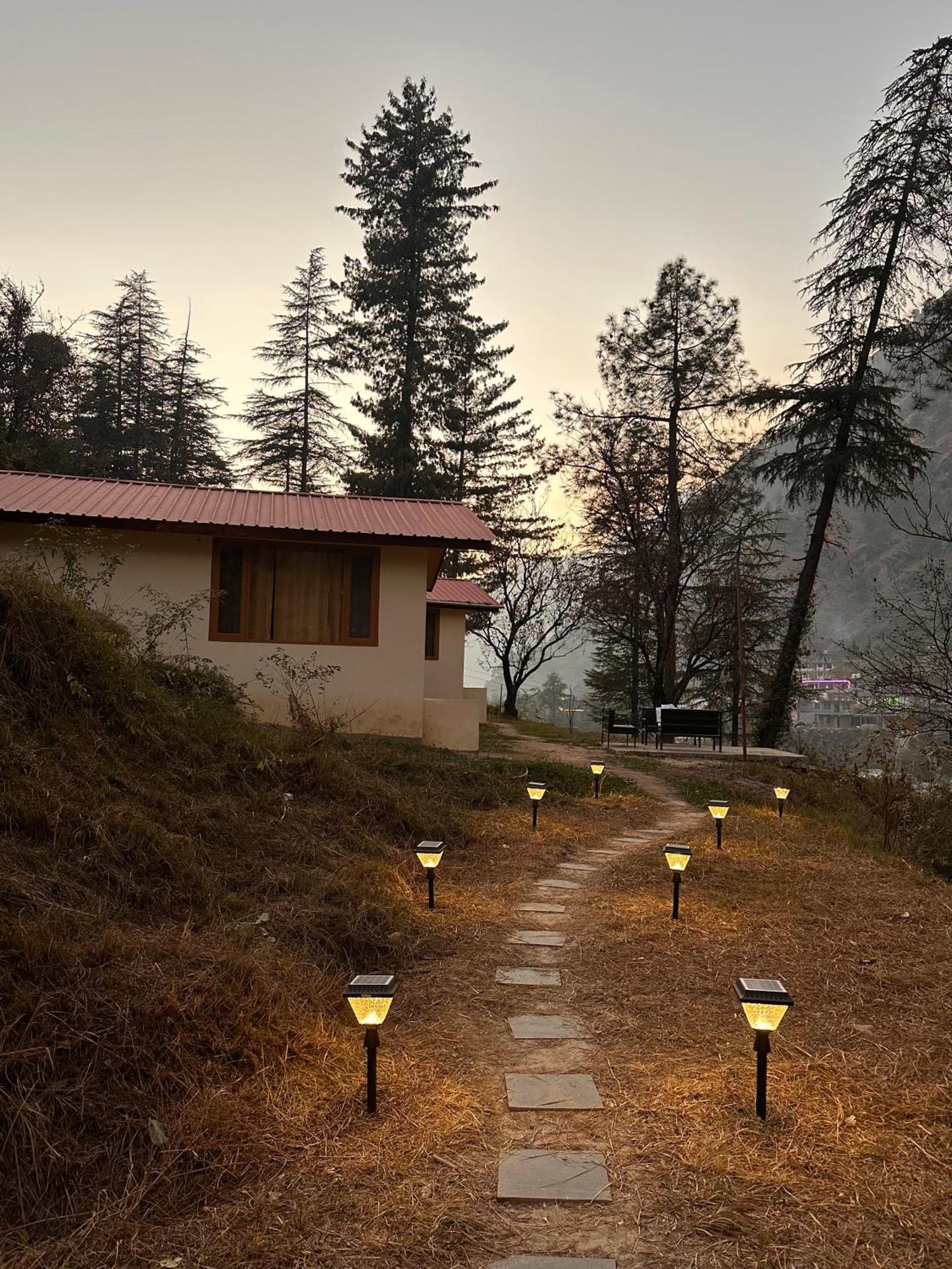 Ahava Kasol Riverside Cafe And Cottages エクステリア 写真