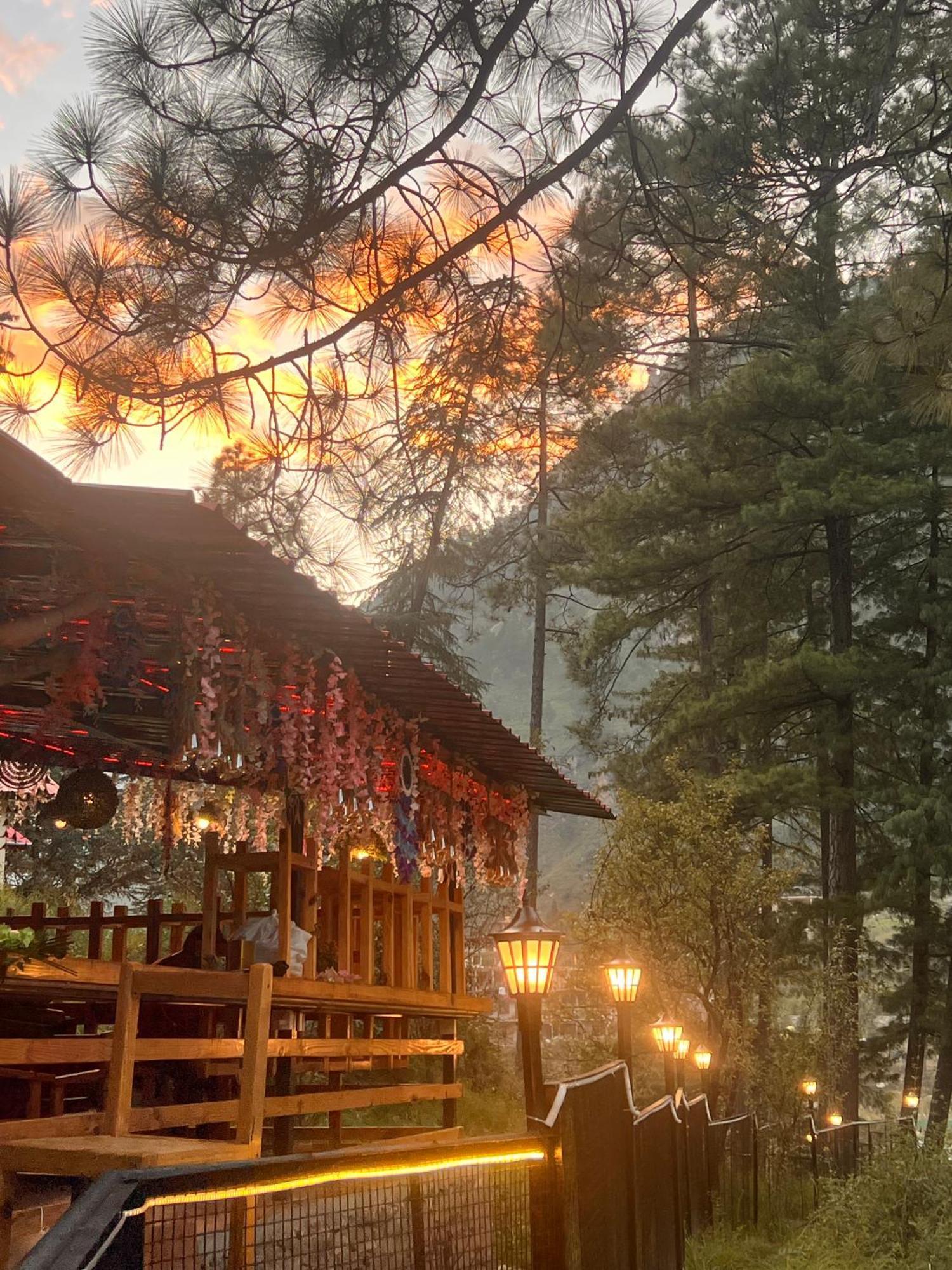 Ahava Kasol Riverside Cafe And Cottages エクステリア 写真