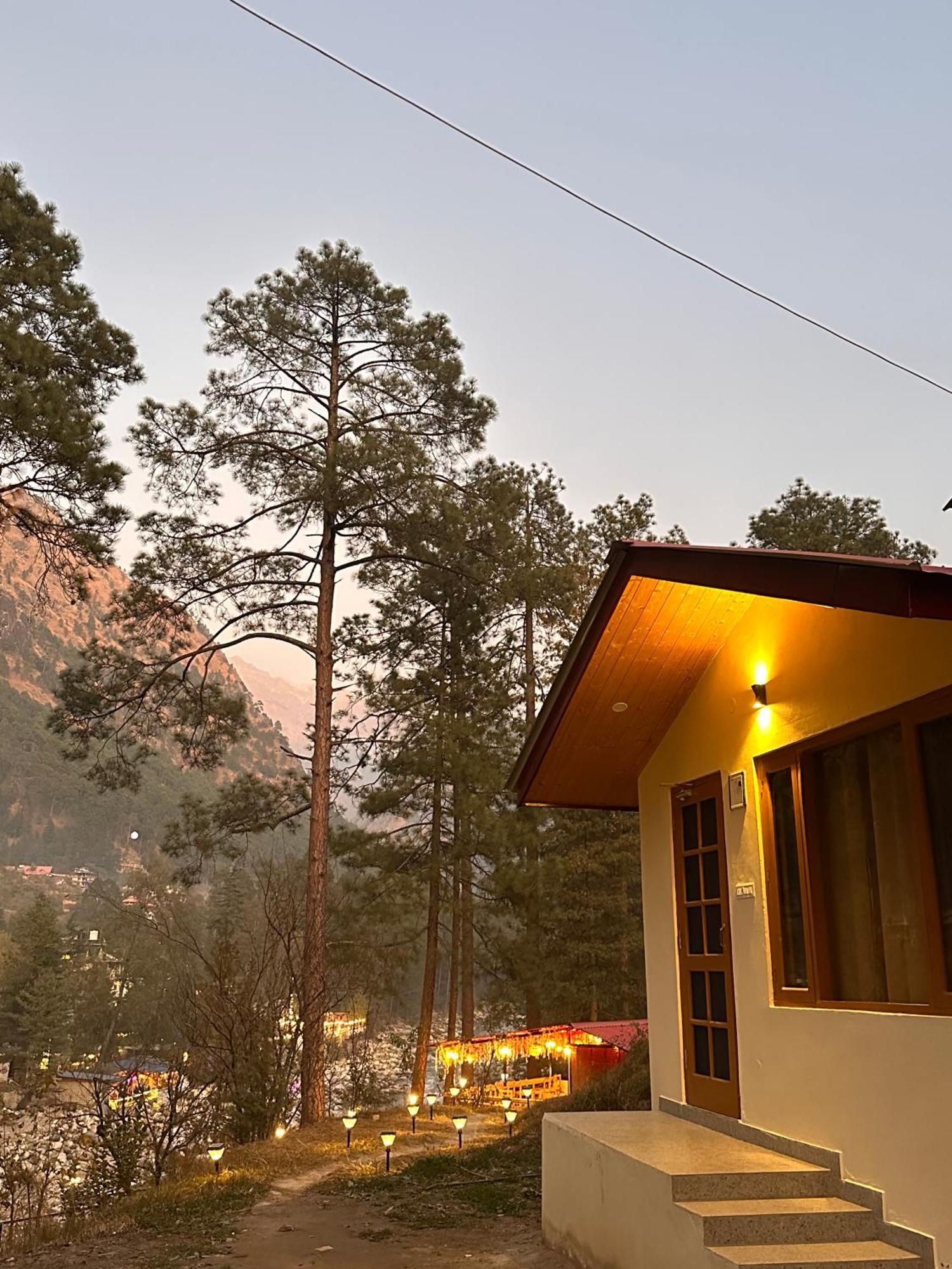 Ahava Kasol Riverside Cafe And Cottages エクステリア 写真