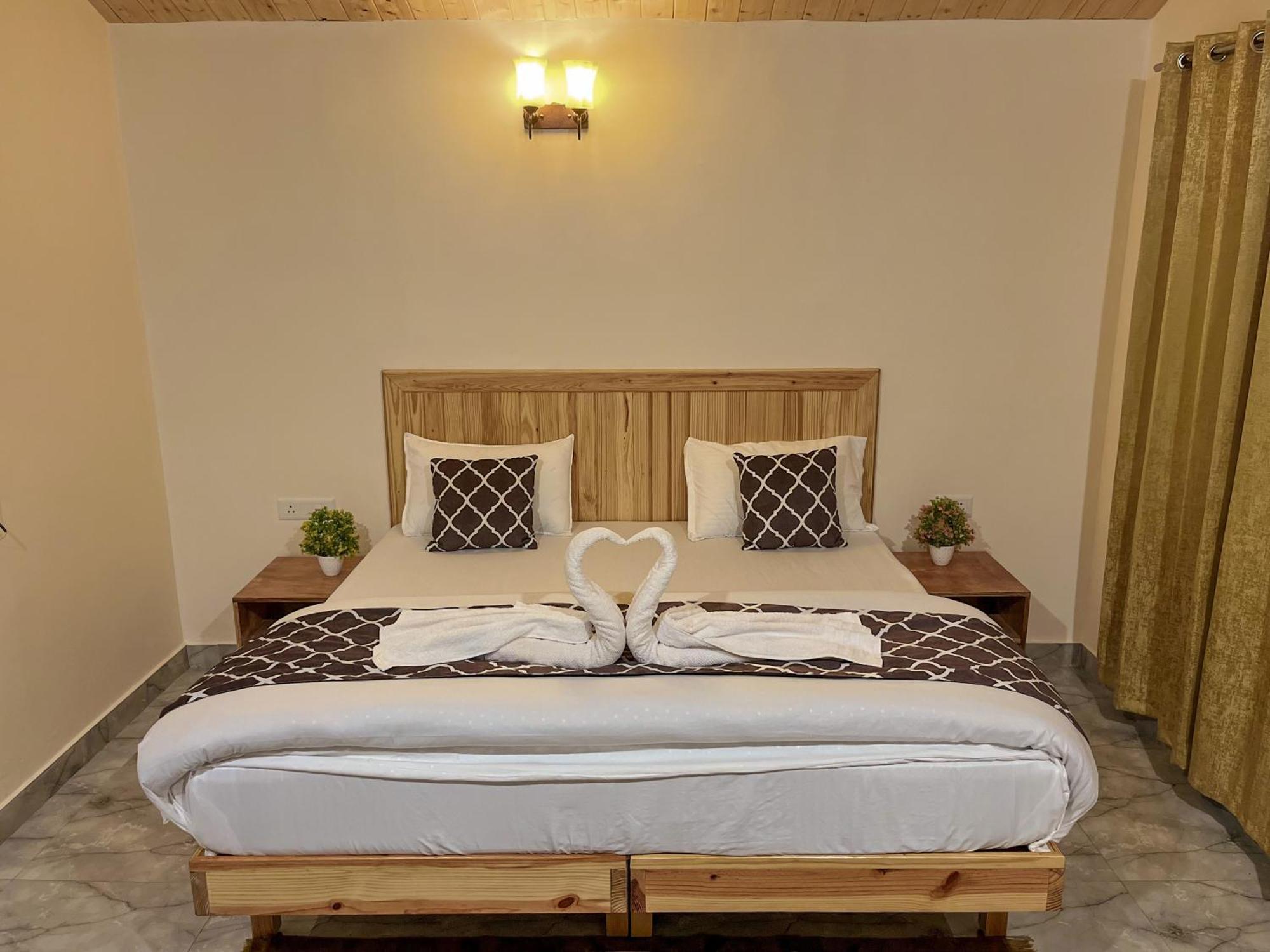 Ahava Kasol Riverside Cafe And Cottages エクステリア 写真
