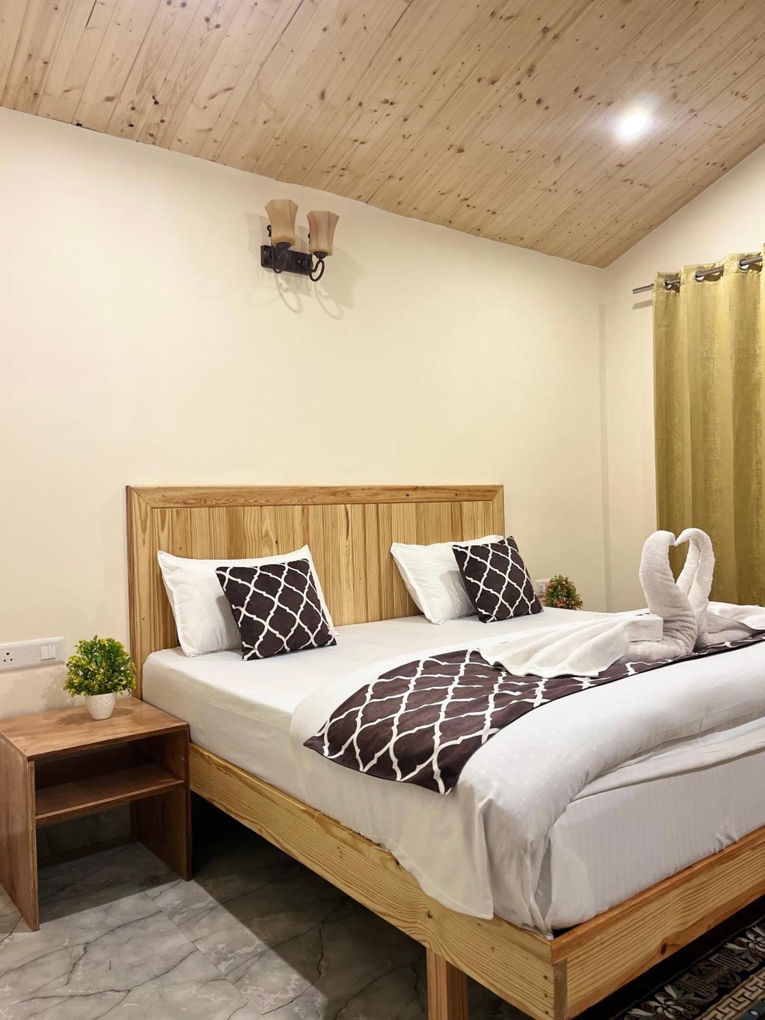 Ahava Kasol Riverside Cafe And Cottages エクステリア 写真